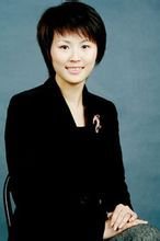 姿意她生婚纱礼服馆