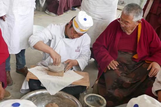 洛热(洛热彭措)