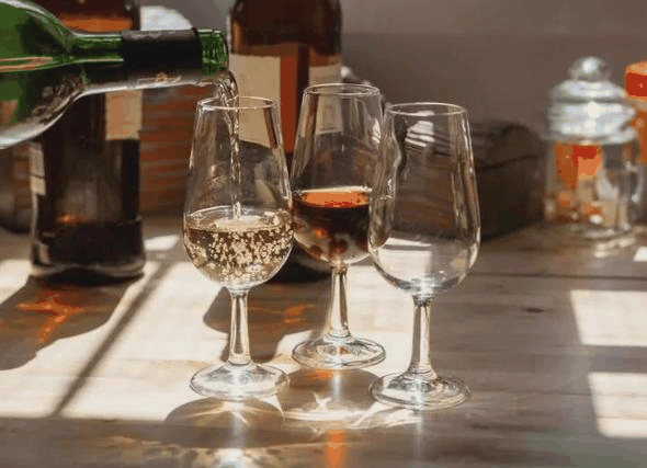 餐前酒和餐后酒