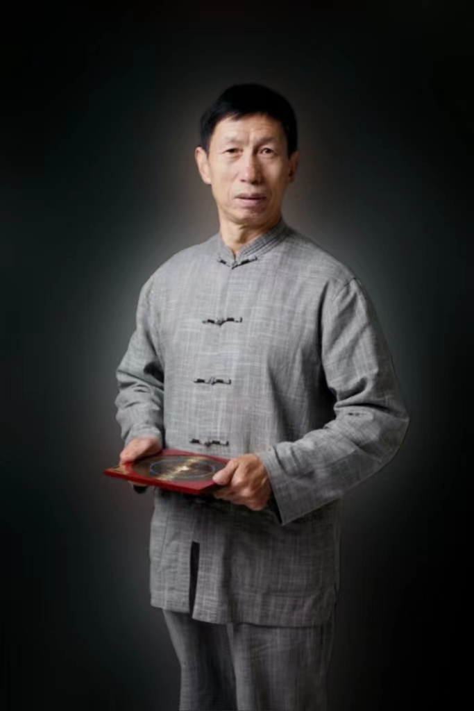 张晨威（易学专家）