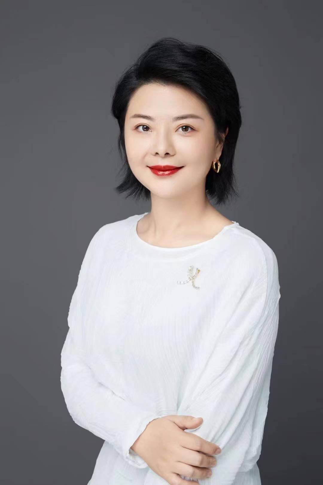 朱薇(家政培训师)