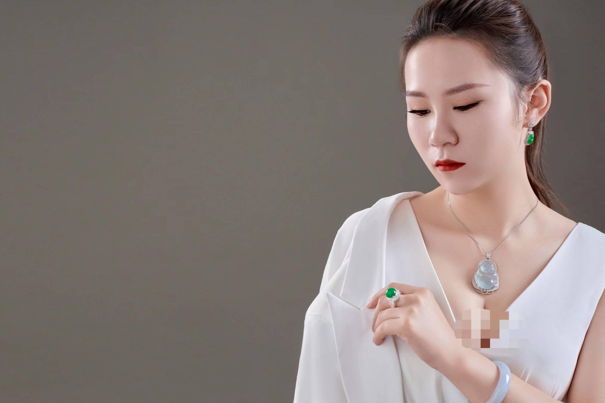 夏冰(翡翠专家)