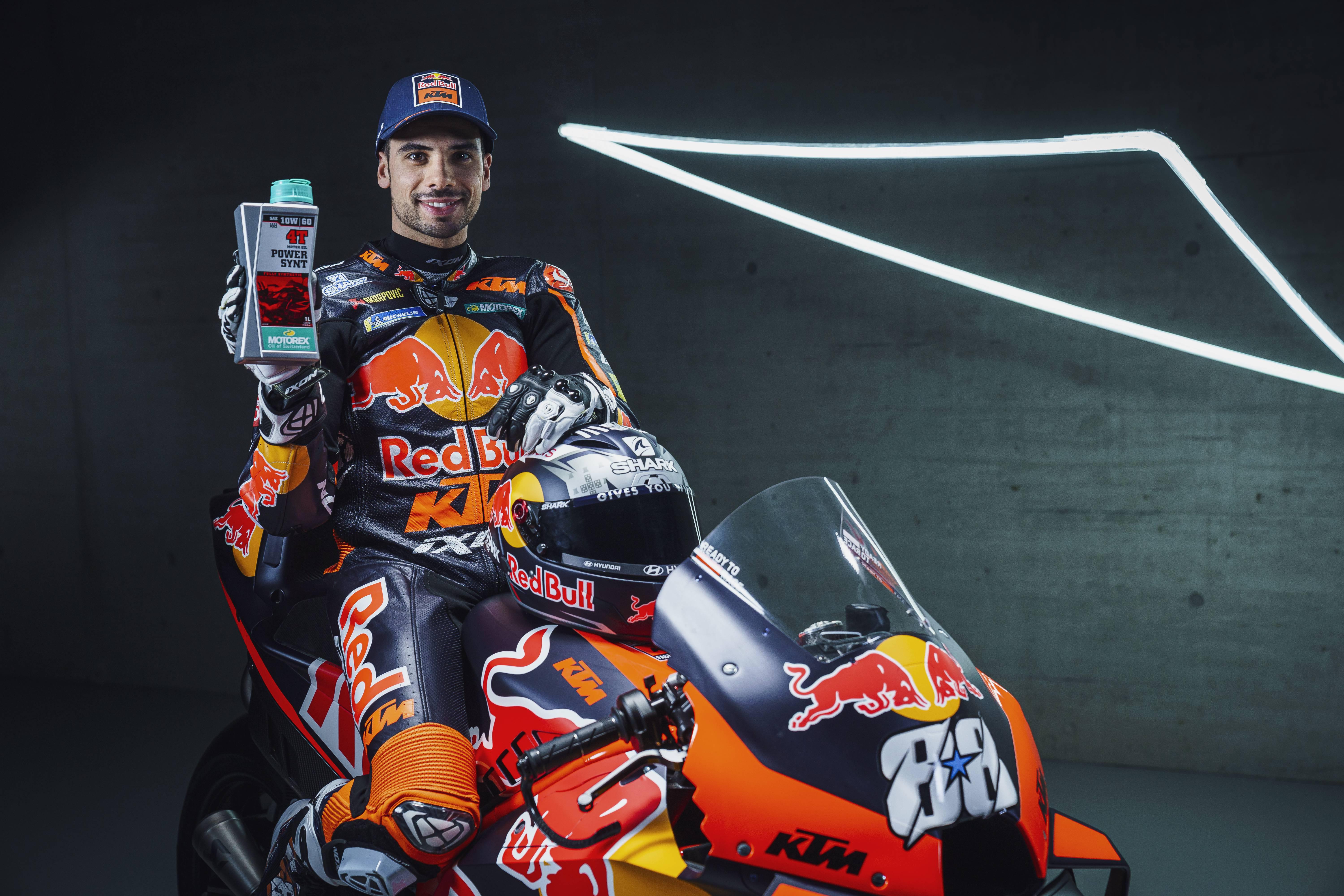 Red-Bull-KTM_Partner_MotoGP-Team-Presentation_Motorex(28)