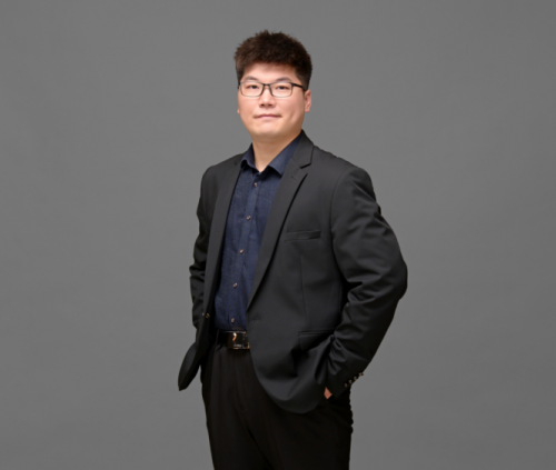 少年阿祖（知名足球解说）