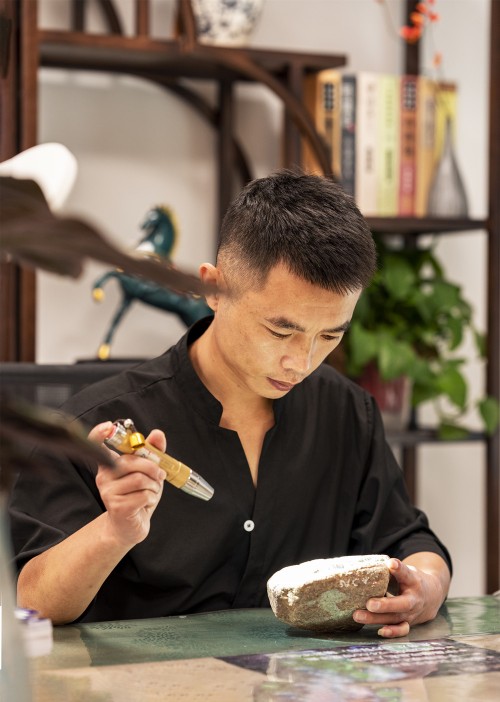 刘亮(翡翠鉴定师)