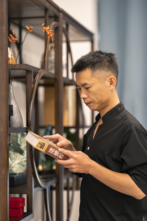 刘亮(翡翠鉴定师)