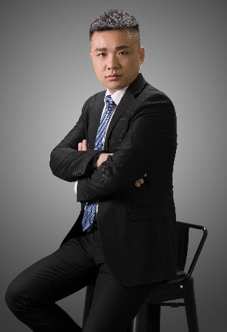 王岩(岩特集团董事长)