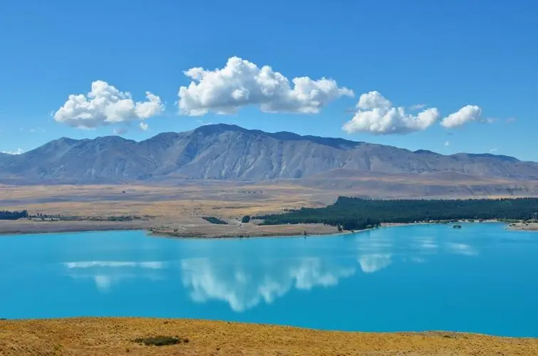 特卡波湖