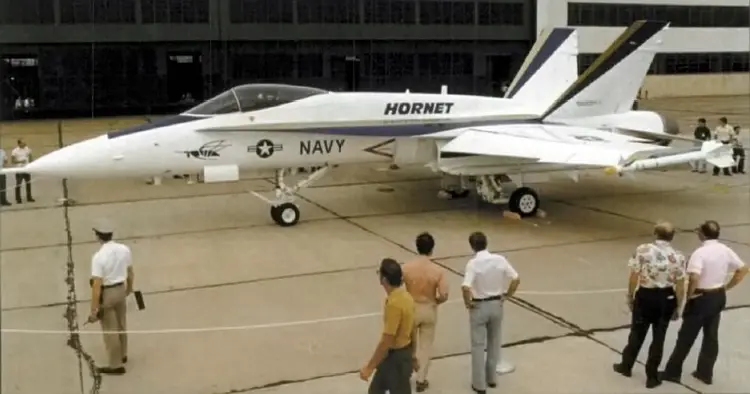 F/A-18战斗攻击机